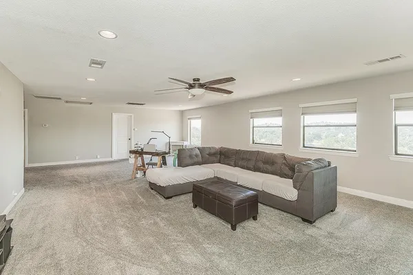 $899,000 | 14049 Oak View Drive, Prather, CA 93651