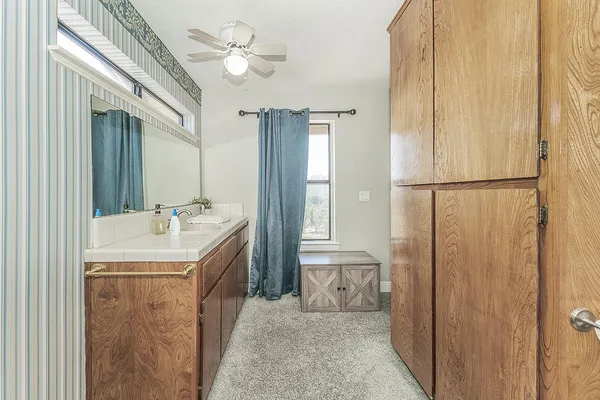 $899,000 | 14049 Oak View Drive, Prather, CA 93651