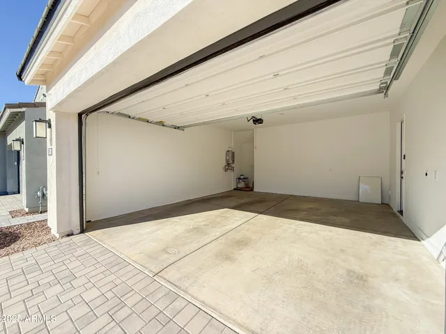 $3,295 | 5138 East Anderson Drive, Scottsdale, AZ 85254