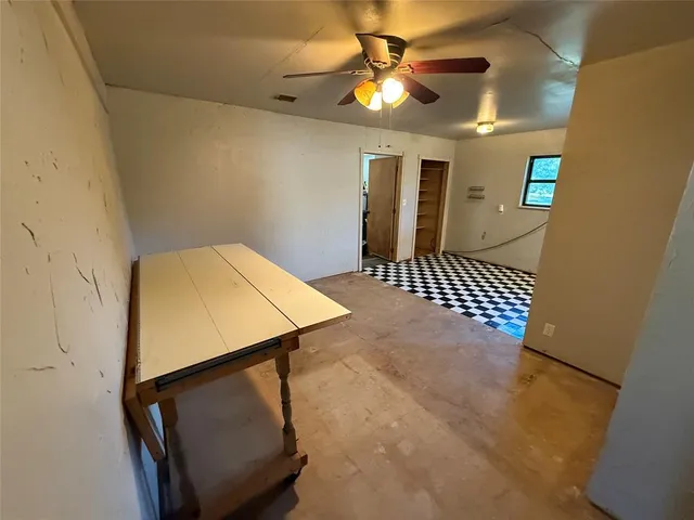 a view of entryway with a front door