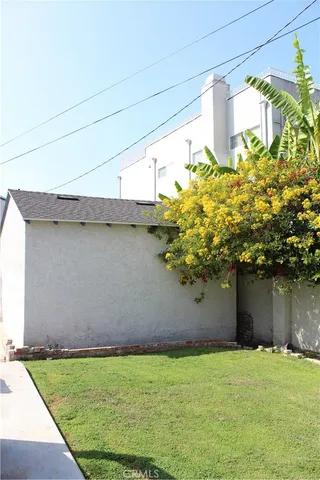 a car parked in front of a house