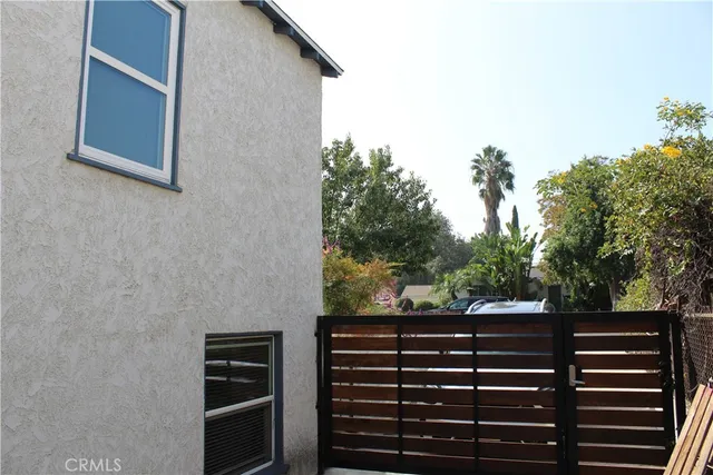 $1,399,000 | 210 North Naomi Street, Burbank, CA 91505
