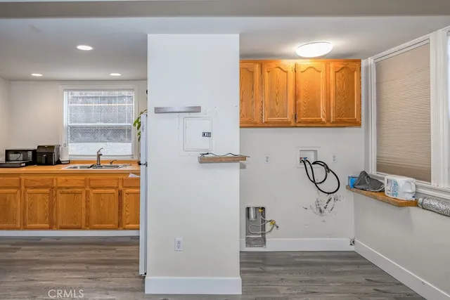 $1,299,050 | 210 North Naomi Street, Burbank, CA 91505