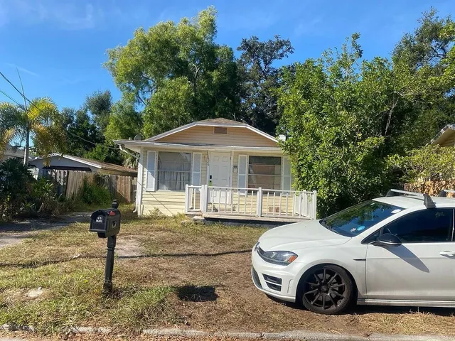 $5,000 | 1426 17th Street West, Bradenton, FL 34205