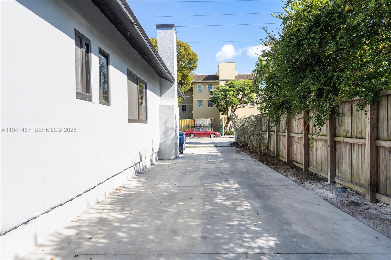 418 Northwest 9th Avenue Miami, FL 33128 - Photo 12 of 25