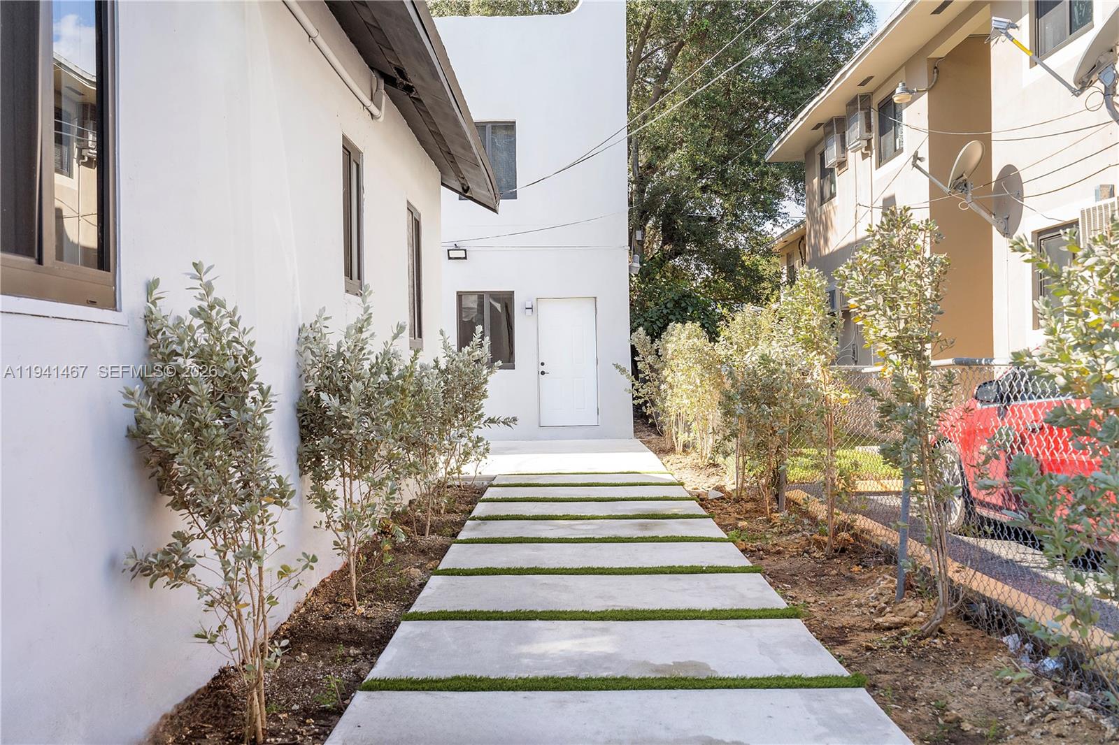 418 Northwest 9th Avenue Miami, FL 33128 - Photo 14 of 25