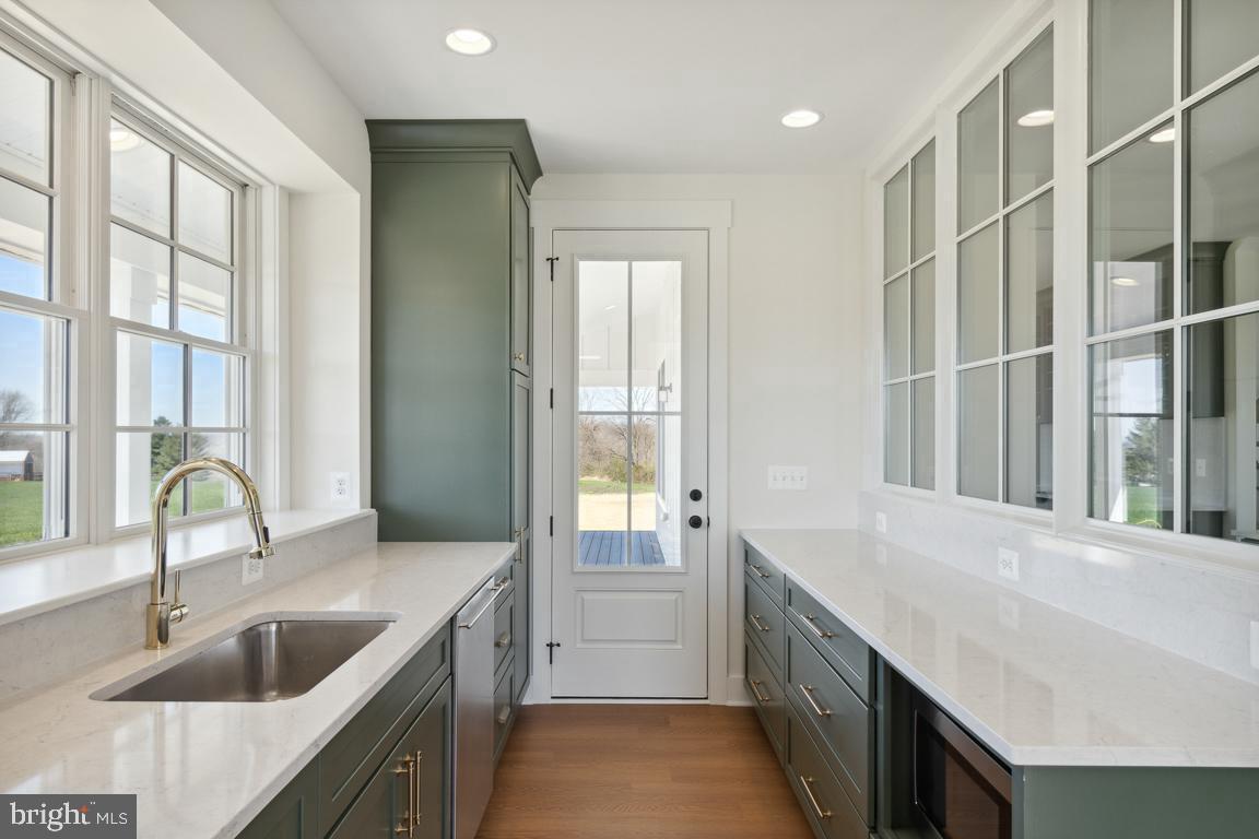 3110 Thurston Road Frederick, MD 21704 - Photo 10 of 38 Scullery / prep area of kitchen.