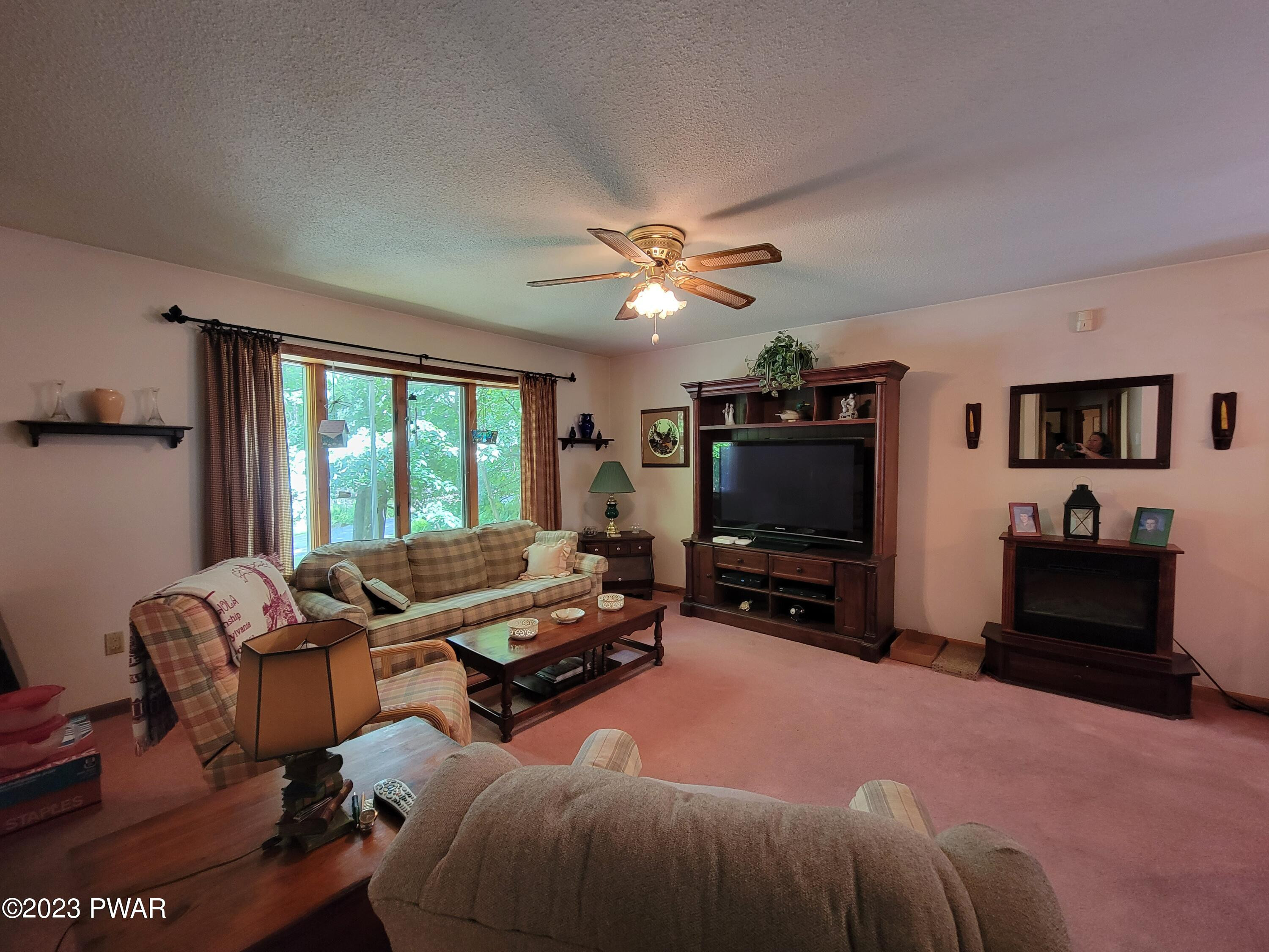 107 Iroquois Road Shohola, PA 18458 - Photo 4 of 19 6
