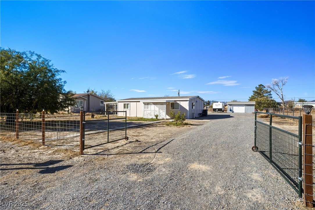 3820 Leonard Street Pahrump, NV 89060 - Photo 3 of 34