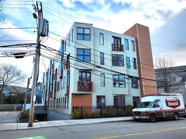$2,745 | 24 Bay State Road, Unit 11, Cambridge, MA 02138