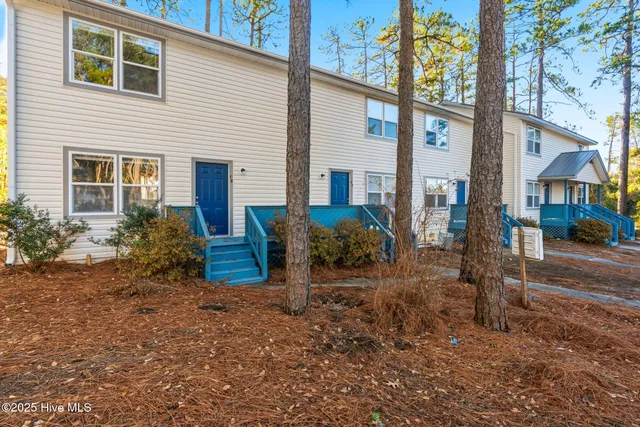$249,900 | 135 Murray Hill Road, Unit 17, Southern Pines, NC 28387