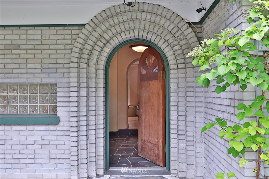 1208 East Bush Point Road Freeland, WA 98249 - Photo 3 of 40 Gallery Image 3
