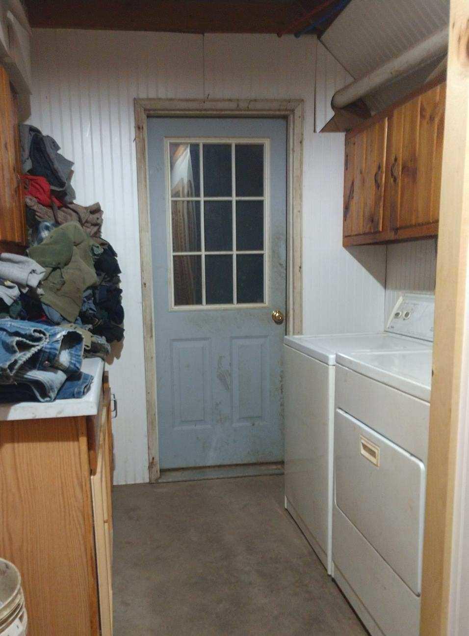 99 Batchelder Road Garland, ME 04939 - Photo 15 of 42 14. Laundry 2