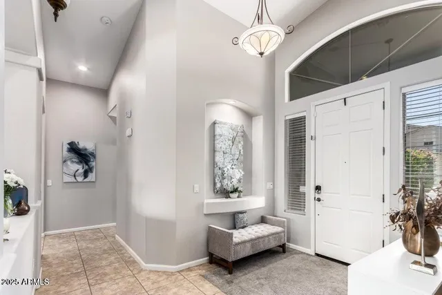 a view of an entryway with furniture