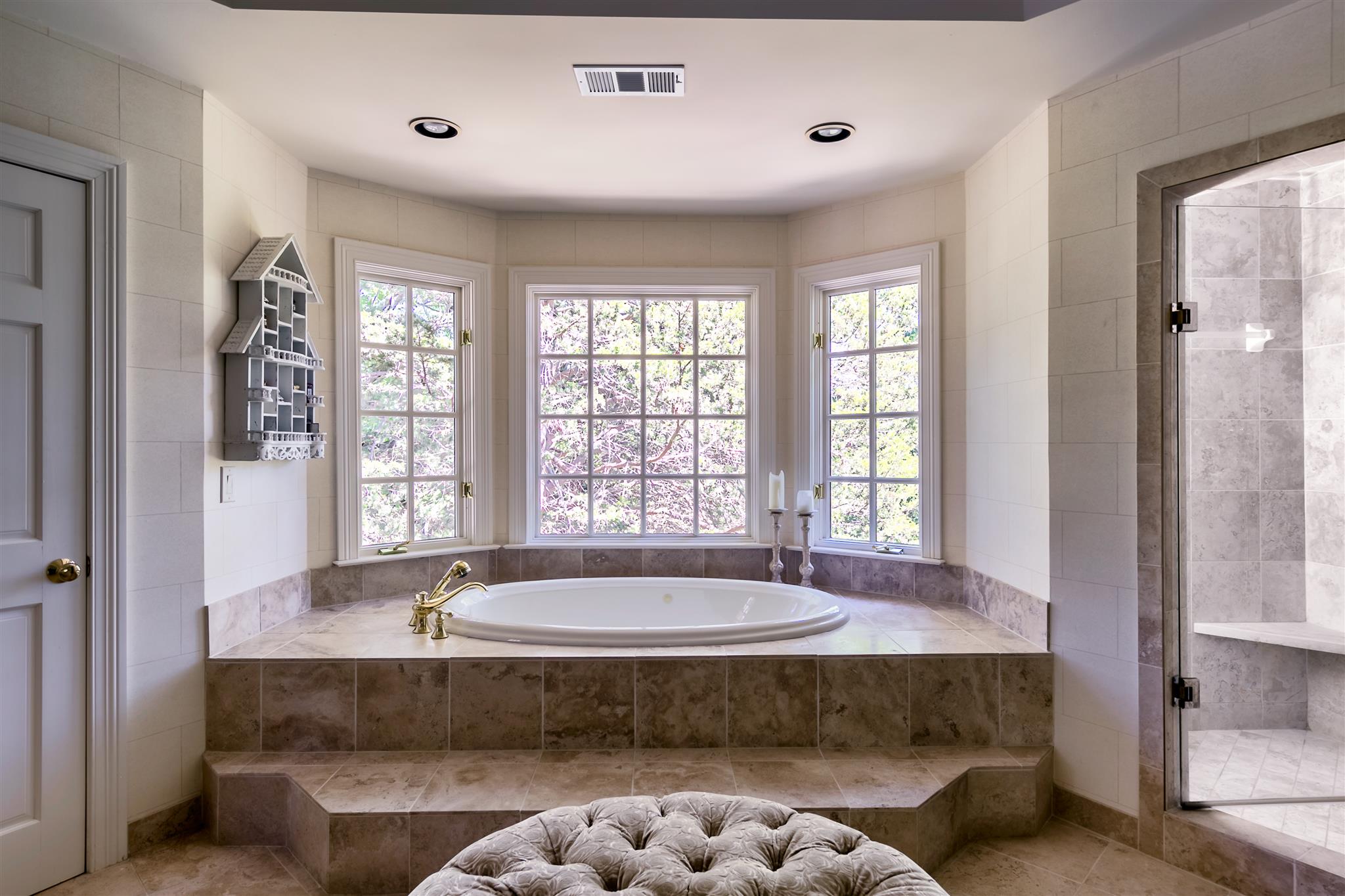 4508 Murfreesboro Road Franklin, TN 37067 - Photo 19 of 30 a spacious bathroom with a tub and large window