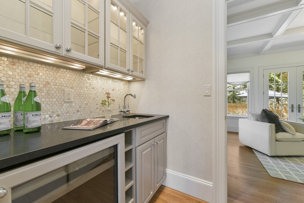 50 Lorena Road Winchester, MA 01890 - Photo 13 of 37