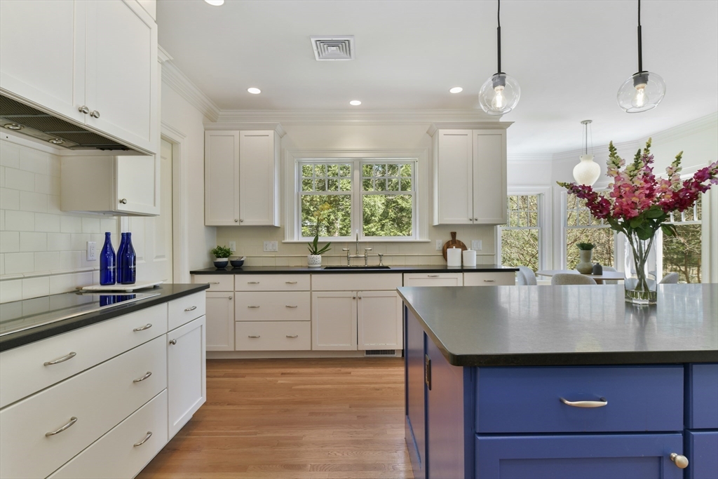 50 Lorena Road Winchester, MA 01890 - Photo 7 of 37