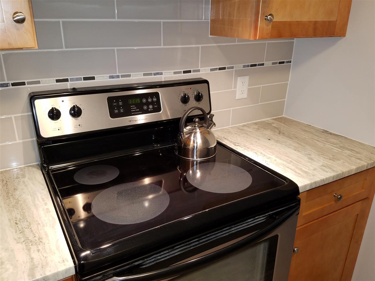 555 Calef Road, Unit 12 Manchester, NH 03103 - Photo 7 of 19 Gallery Image 7