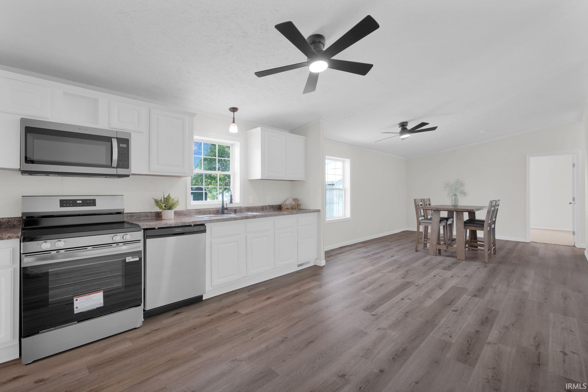 425 Dale Street Mitchell, IN 47446 - Photo 7 of 25