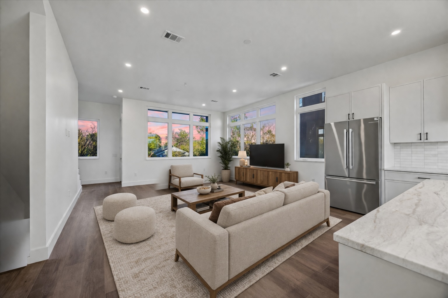 4101 Menchaca Road, Unit 103 Austin, TX 78704 - Photo 6 of 13 Virtually staged