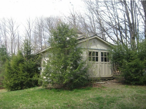 305 Miller Road Dummerston, VT 05346 - Photo 22 of 23