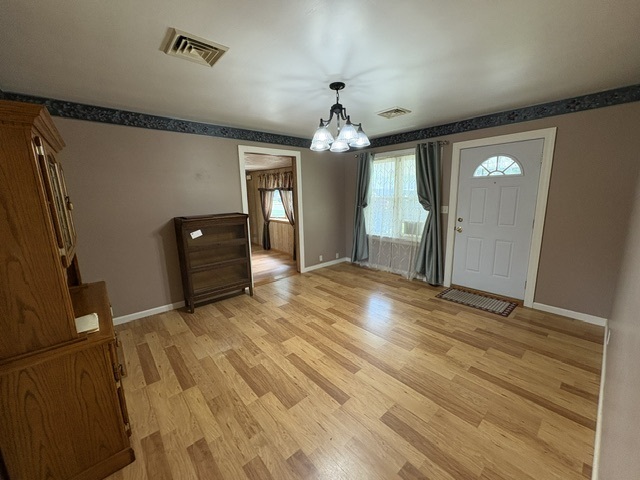 836 East Locust Street Watseka, IL 60970 - Photo 8 of 13