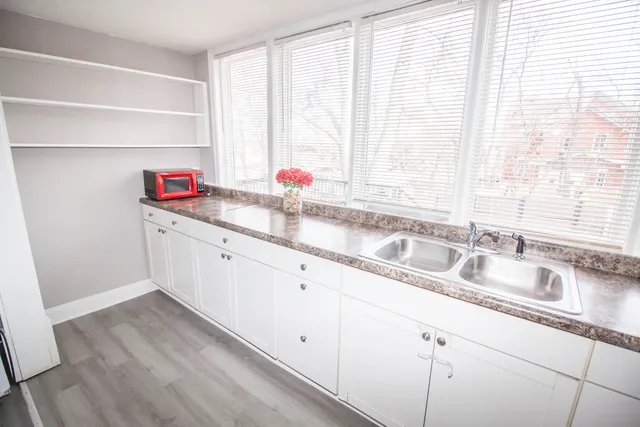 $118,000 | 736 14th Street, Moline, IL 61265