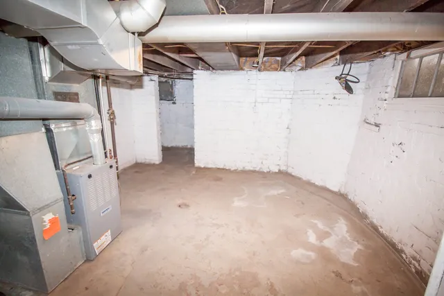 $118,000 | 736 14th Street, Moline, IL 61265