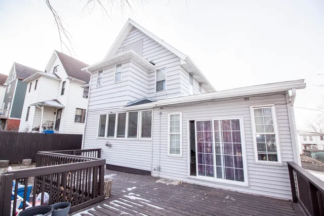 $118,000 | 736 14th Street, Moline, IL 61265