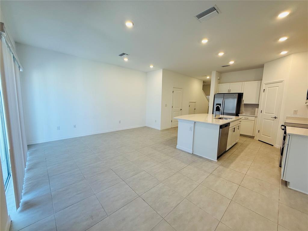 2264 Paravane Way Wesley Chapel, FL 33543 - Photo 4 of 30