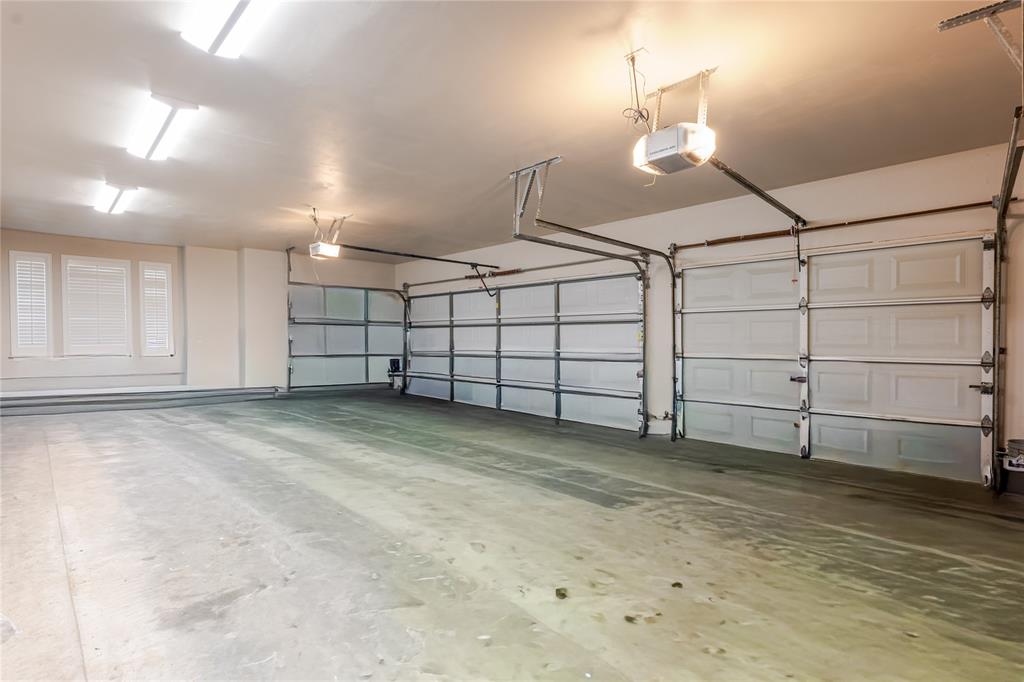 166 East Rio Ridge Azle, TX 76020 - Photo 36 of 40 a view of a garage
