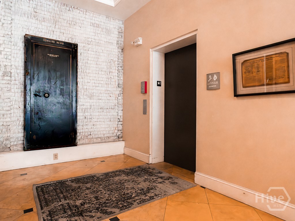 5 Whitaker Street, Unit 202E Savannah, GA 31401 - Photo 36 of 51