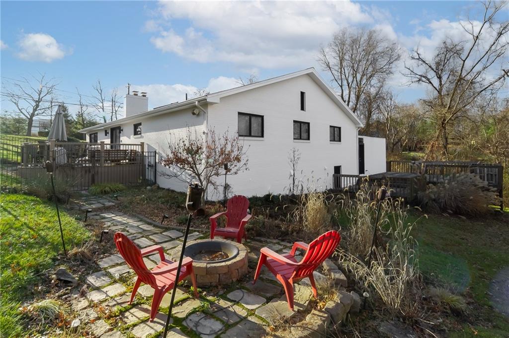 1725 Beaver Grade Road Coraopolis, PA 15108 - Photo 26 of 29 Gallery Image 26