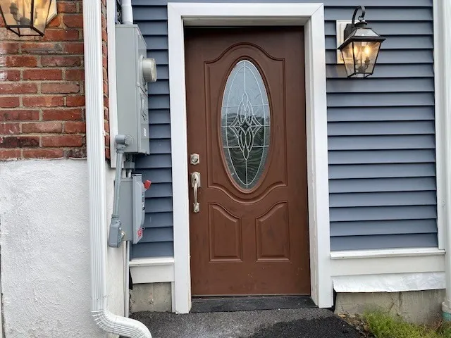 $2,000 | 18 Arcadia Street, Unit B, Woburn, MA 01801