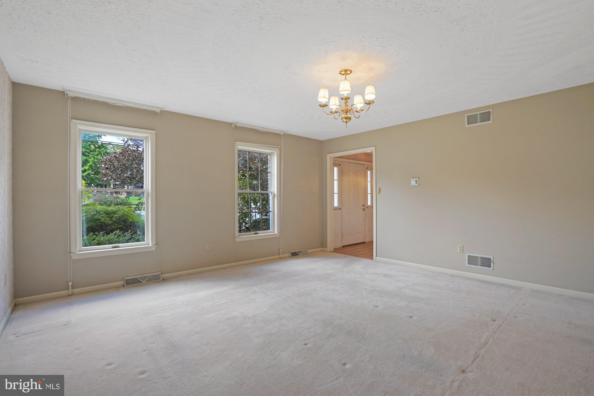 262 Faust Road Sinking Spring, PA 19608 - Photo 7 of 36