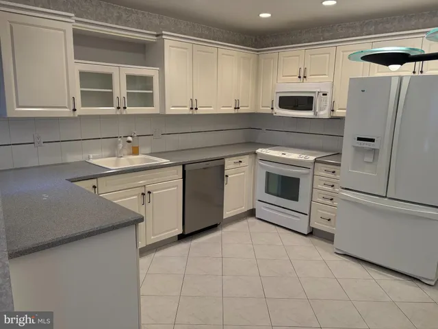 $350,000 | 1706 Julie Court, Bensalem, PA 19020