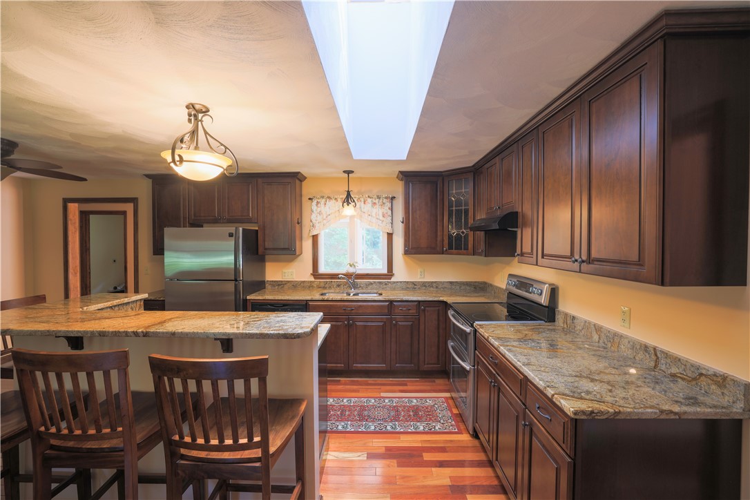 340 Greenville Road North Smithfield, RI 02896 - Photo 17 of 50 Kitchen