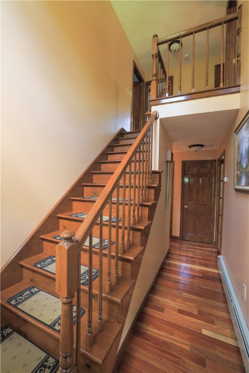340 Greenville Road North Smithfield, RI 02896 - Photo 31 of 50 Hall Stairway Up