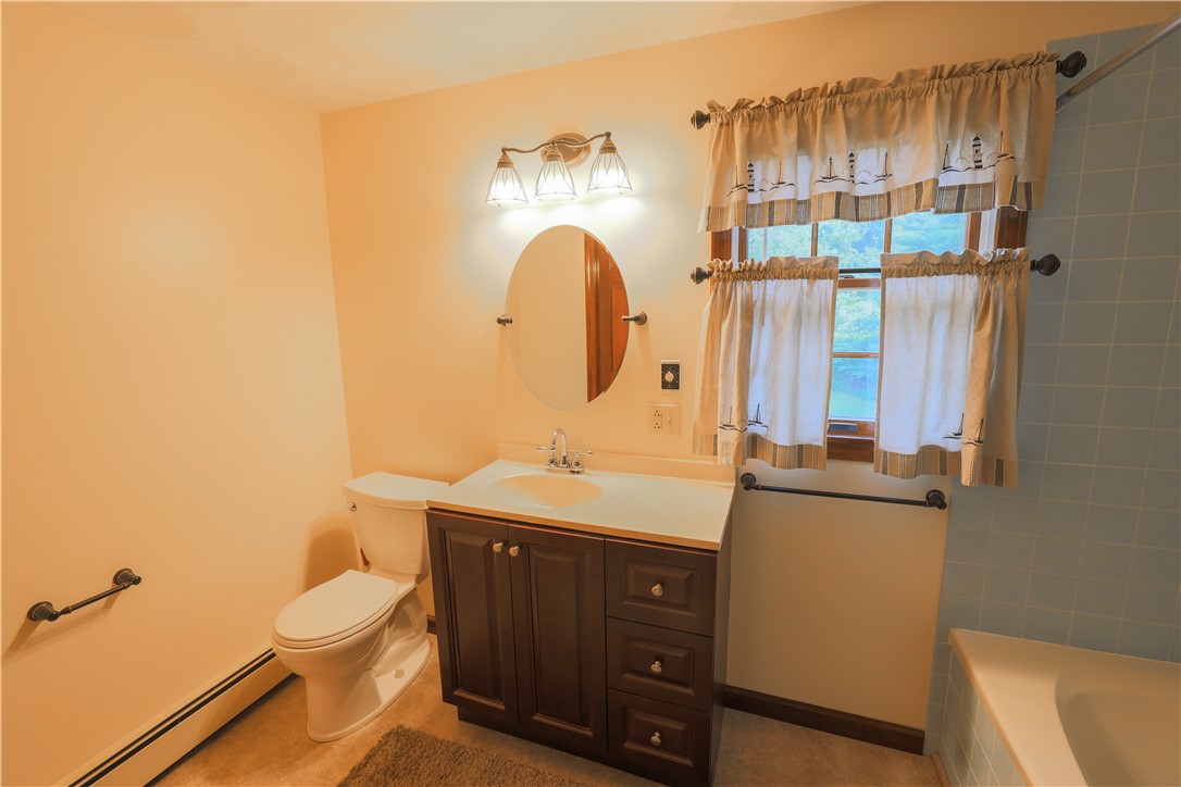 340 Greenville Road North Smithfield, RI 02896 - Photo 39 of 50 Upstairs Bathroom