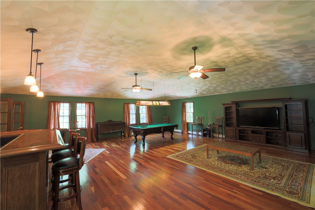 340 Greenville Road North Smithfield, RI 02896 - Photo 42 of 50 Great Room