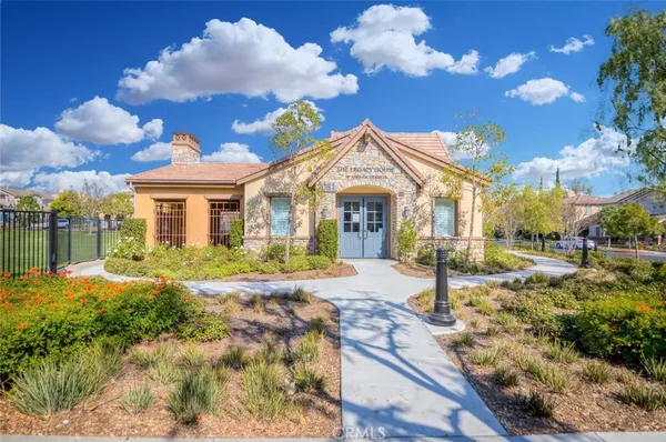 $4,200 | 2031 Arnold Way, Fullerton, CA 92833