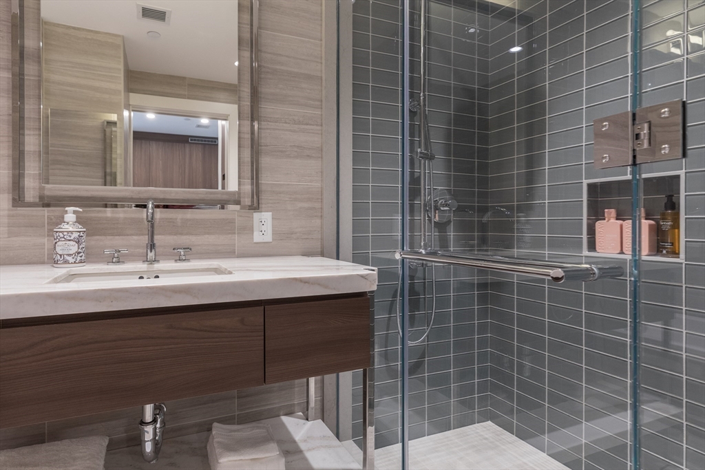 40 Trinity Place, Unit 1602 Boston, MA 02116 - Photo 12 of 31