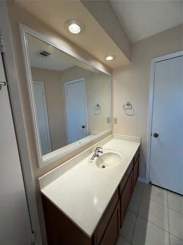 $1,900 | 4027 Summit Valley Drive, Houston, TX 77082