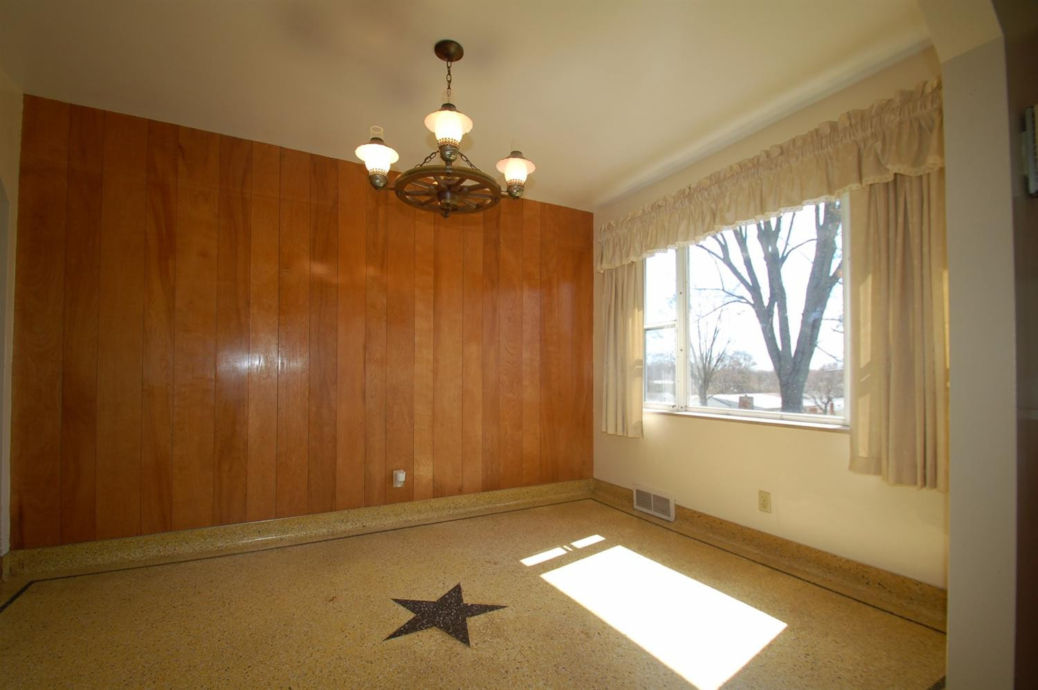 751 Cox Road Independence, KY 41051 - Photo 5 of 23 Gallery Image 5