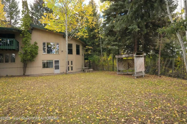 $2,650,000 | 515 Pine Drive, Jackson, WY 83001