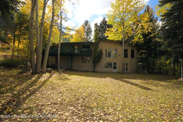 $2,650,000 | 515 Pine Drive, Jackson, WY 83001