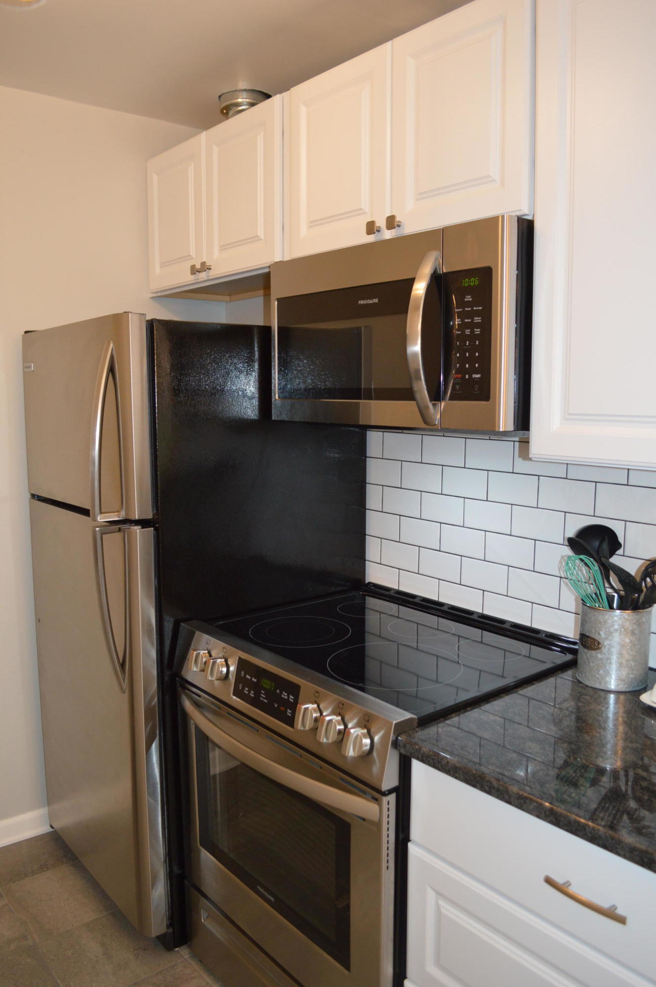 5400 Maple Ridge Road, Unit 11 Haslett, MI 48840 - Photo 9 of 24 Kitchen (2)