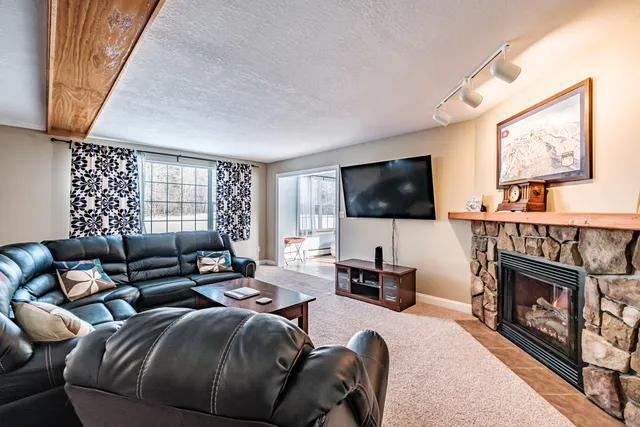 $625,000 | 9 Alder Road, Unit 7, Newry, ME 04261