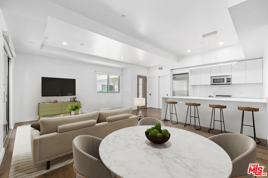 1433 14th Street, Unit 1 Santa Monica, CA 90404 - Photo 4 of 14