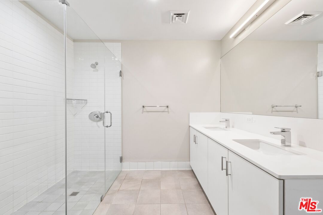 1433 14th Street, Unit 1 Santa Monica, CA 90404 - Photo 9 of 14